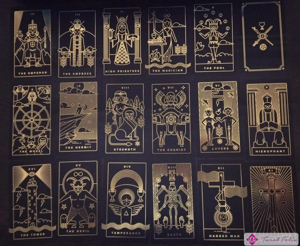 Algunas cartas de los Arcanos Mayores de la segunda edición del Tarot del Hilo Dorado