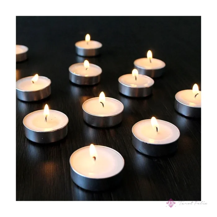 Pack de 50 Velas Tealights Flotantes Impermeables para Decoración Exterior