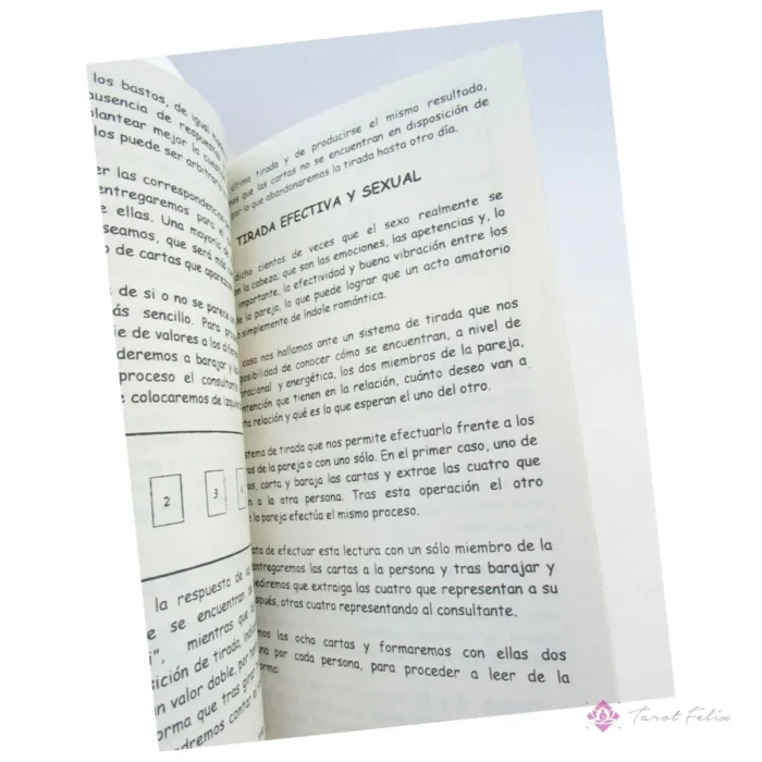Curso Completo de Tarot Español: Aprende con Nuestro Libro y Baraja Gitana