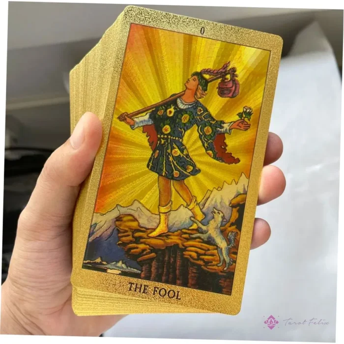 Tarot Rider Waite Dorado Premium: 78 Láminas Lujosas de PVC