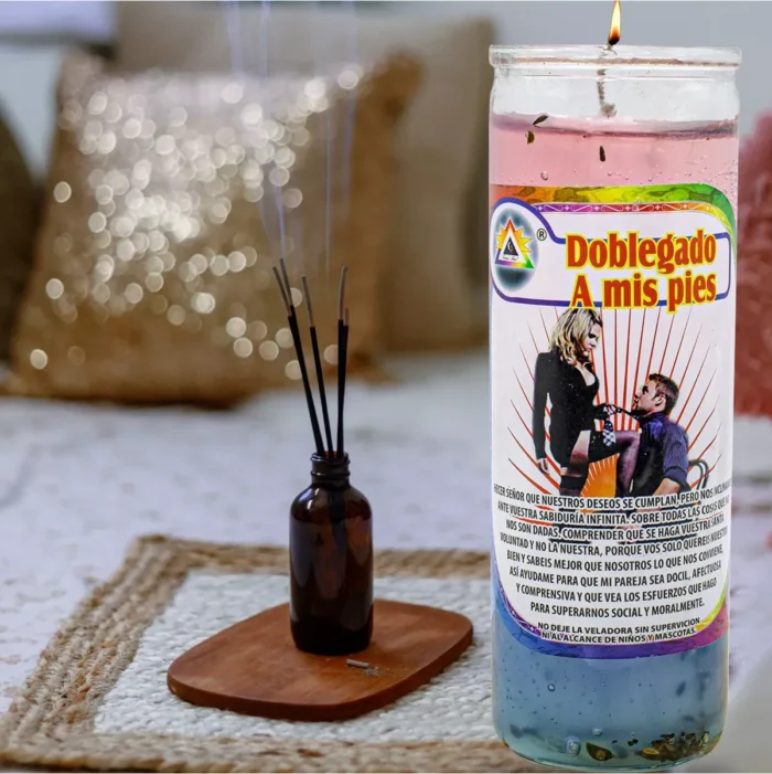 Veladora Doblegado a Mis Pies – Ritual Poderoso de Amor y Deseo - Image 6