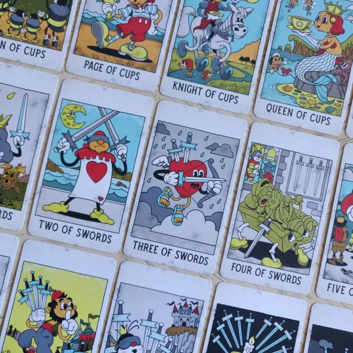 Mystical Medleys | Tarot Caricaturas Vintage | Edición Pocket - Image 2
